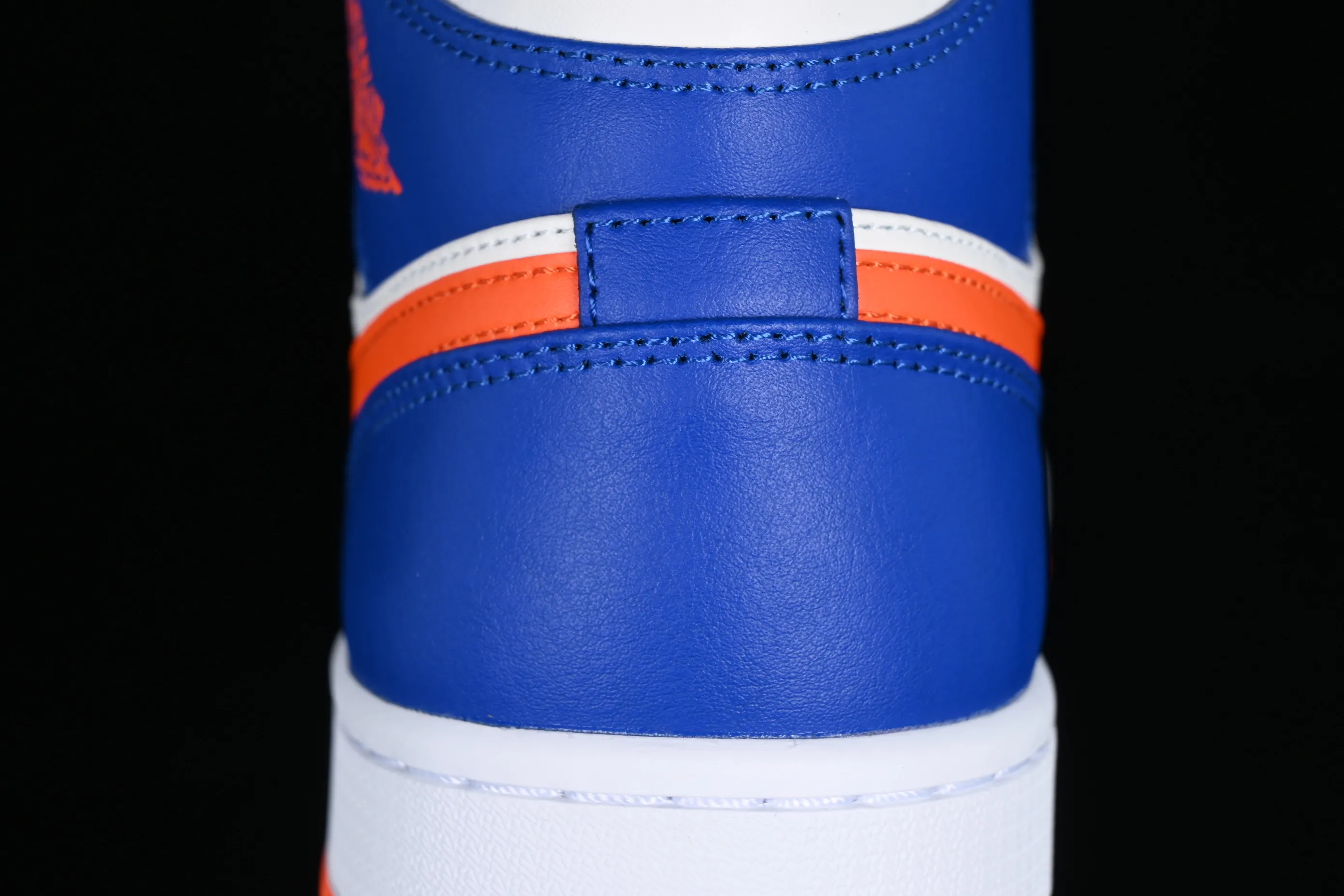 All categories Air Jordan Jordan series basketball shoes Air Jordan 1 Mid G version pure original Air Jordan 1 Mid AJ1 Joe 1 Knicks white blue orange mid-top cultural casual sneakers FD1029-400